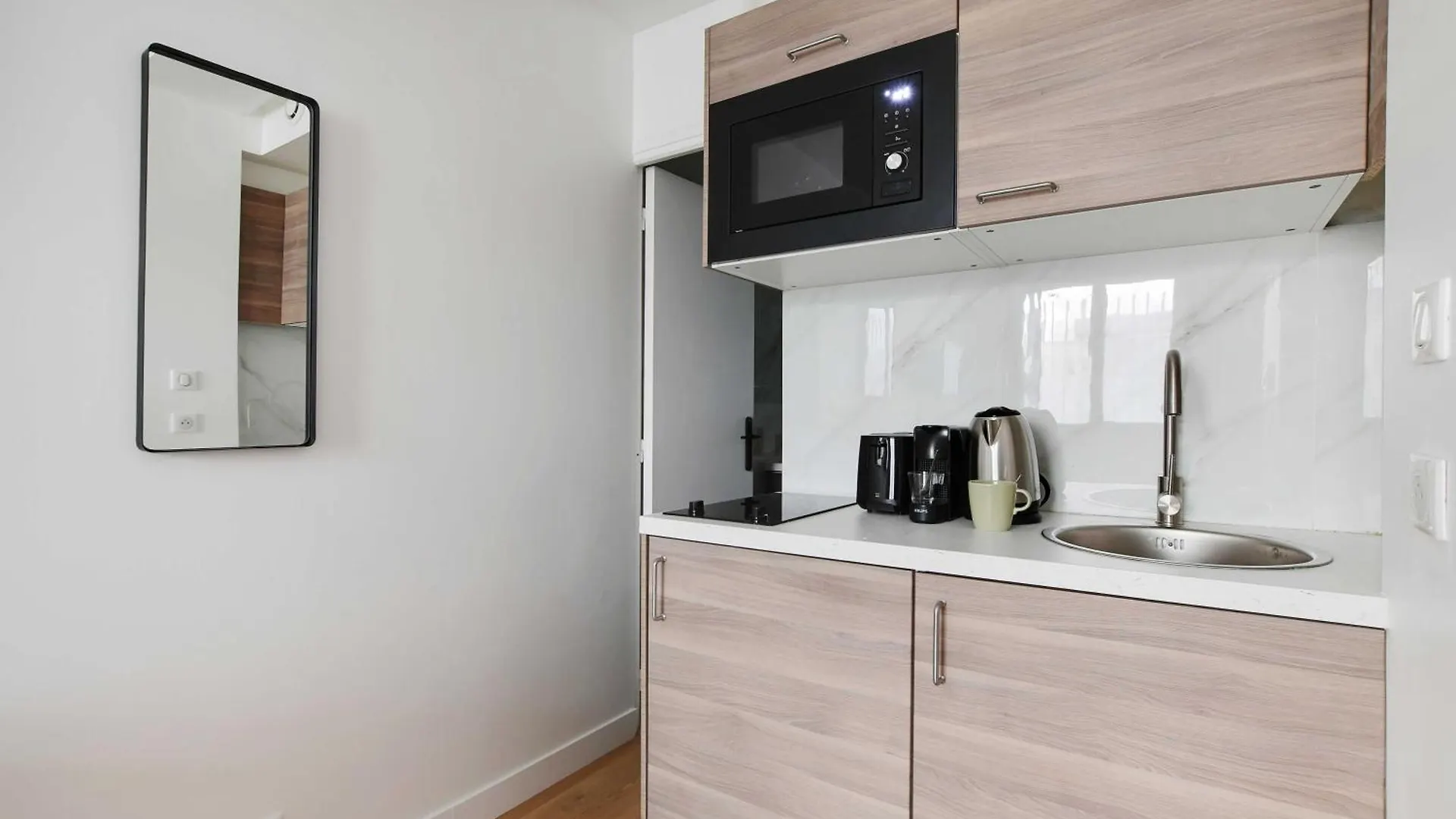 Peaceful Studio - 2P - Moulin Rouge Appartement Parijs
